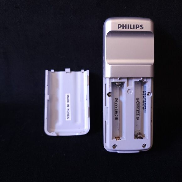 Used Philips Voice Tracer 660 Digital Recorder Model 660 Silver / 1GB For Parts - Picture 6 of 8